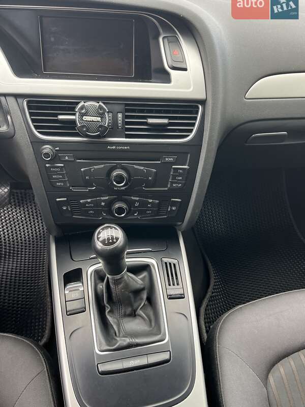 Универсал Audi A4 2010 в Луцке