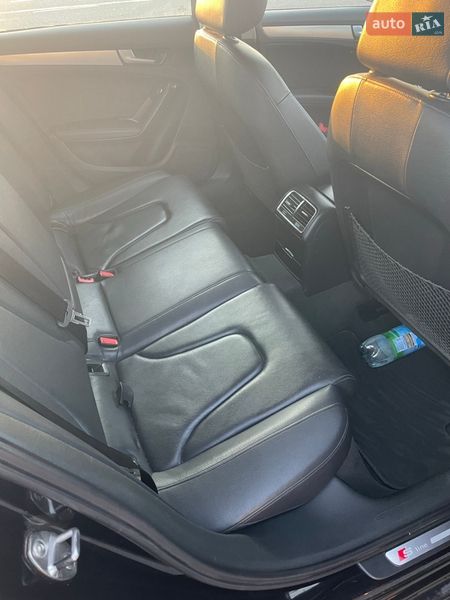 Седан Audi A4 2013 в Одессе