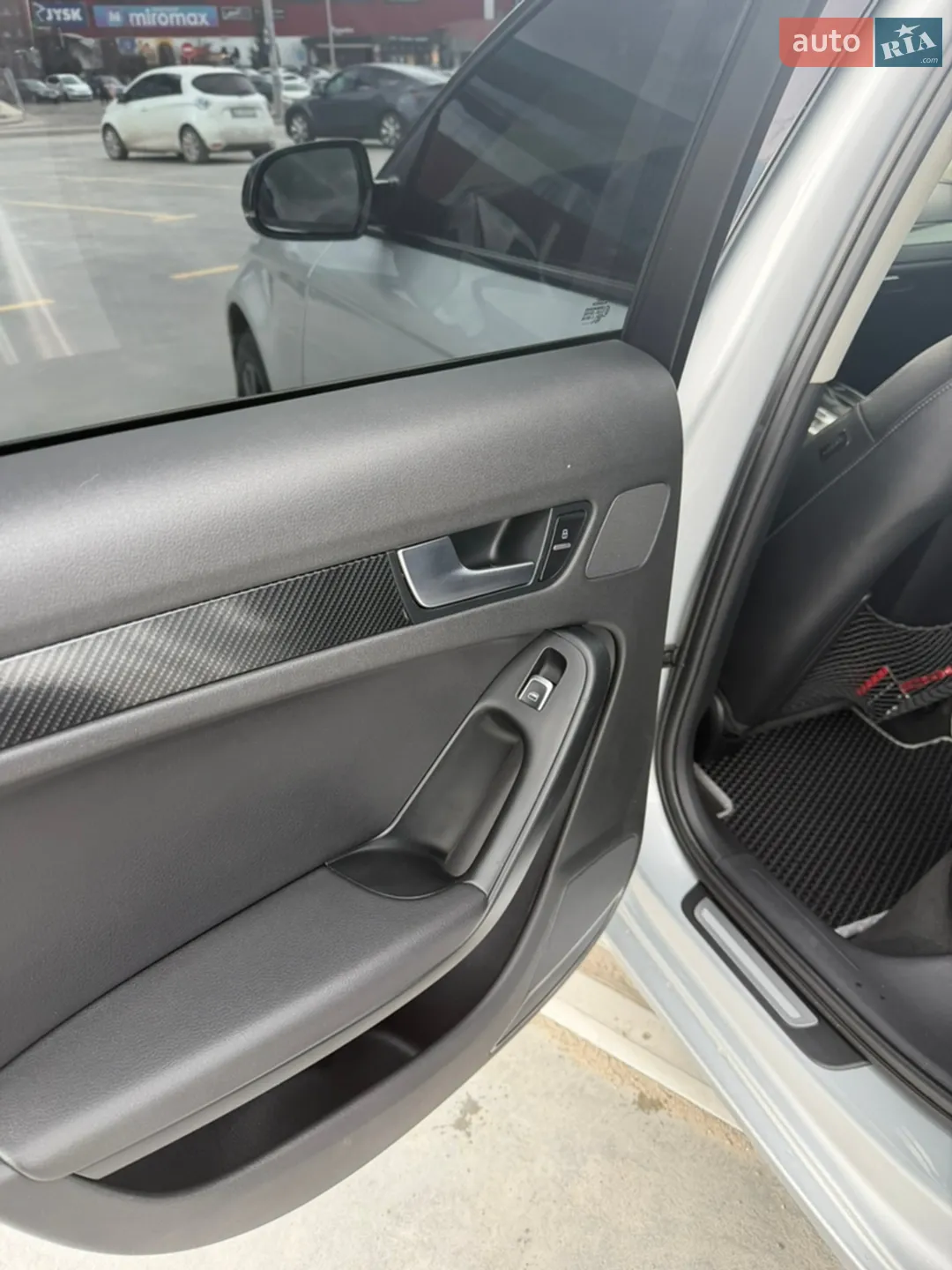 2012 Audi A4 - мініатюра 18