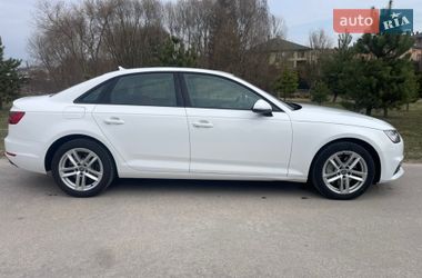Седан Audi A4 2016 в Львове