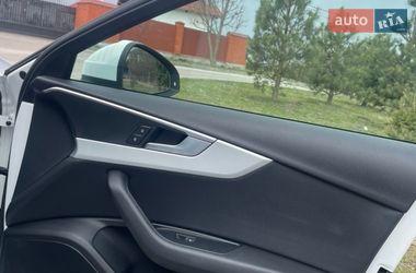 Седан Audi A4 2016 в Львове