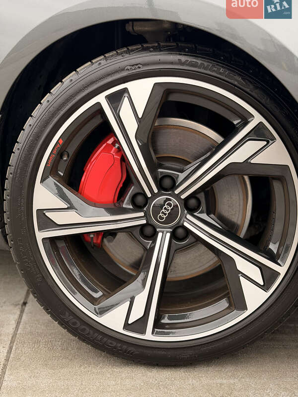 Седан Audi A4 2024 в Киеве