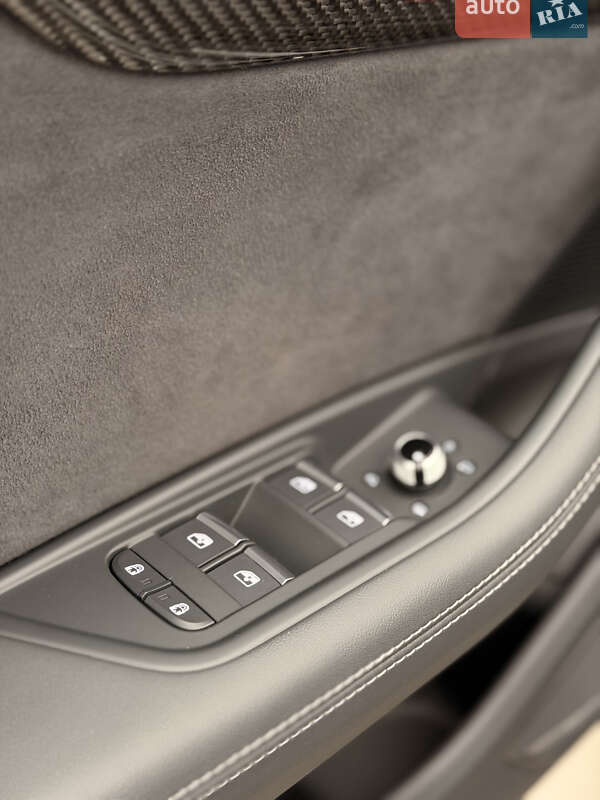 Седан Audi A4 2024 в Киеве