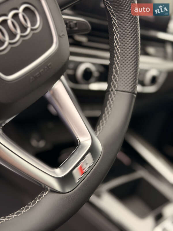 Седан Audi A4 2024 в Киеве