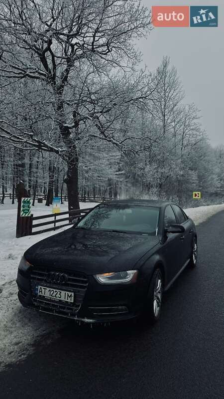 Седан Audi A4 2015 в Ивано-Франковске