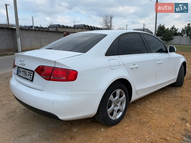 Седан Audi A4 2009 в Одессе