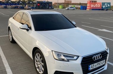 Седан Audi A4 2018 в Виннице