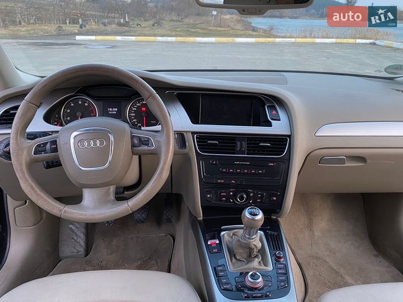 Седан Audi A4 2009 в Ирпене