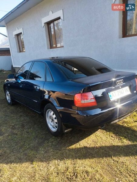 Седан Audi A4 2000 в Боярке