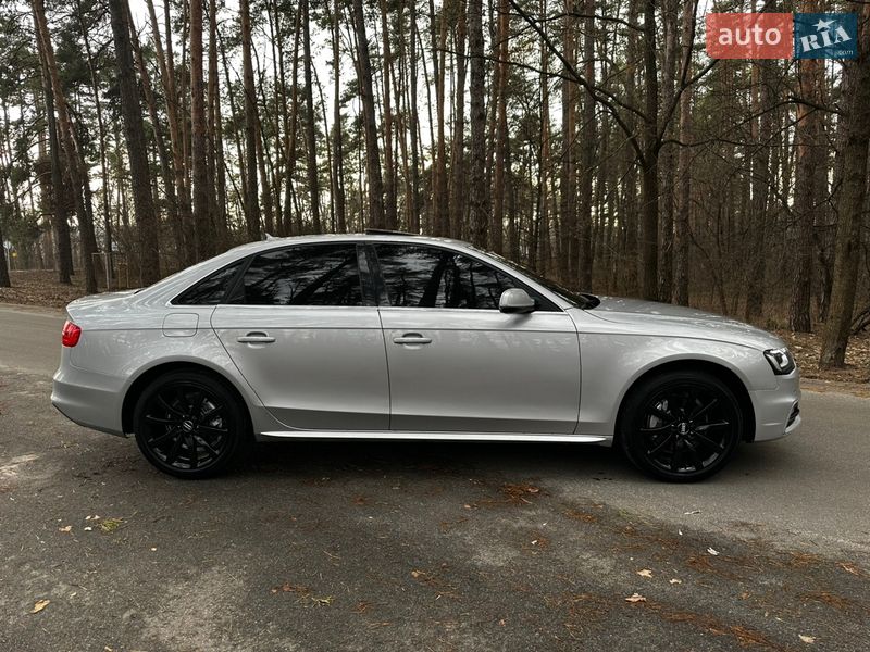 Седан Audi A4 2013 в Обухове
