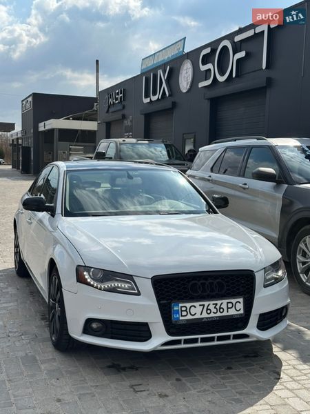 Седан Audi A4 2012 в Львове