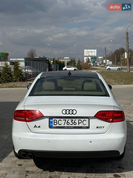 Седан Audi A4 2012 в Львове