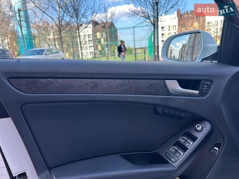 Седан Audi A4 2015 в Києві