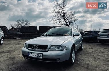 Универсал Audi A4 2000 в Смеле