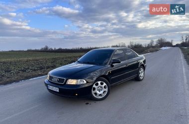 Седан Audi A4 1998 в Виннице