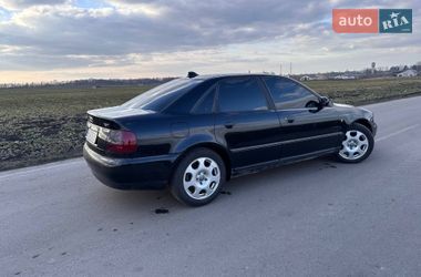 Седан Audi A4 1998 в Виннице