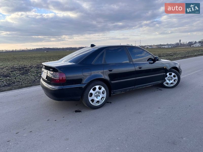 Седан Audi A4 1998 в Виннице
