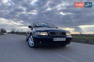 Седан Audi A4 1998 в Виннице