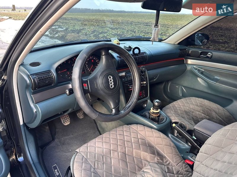 Седан Audi A4 1998 в Виннице