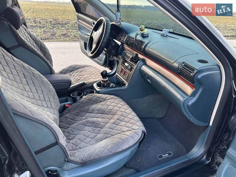 Седан Audi A4 1998 в Виннице