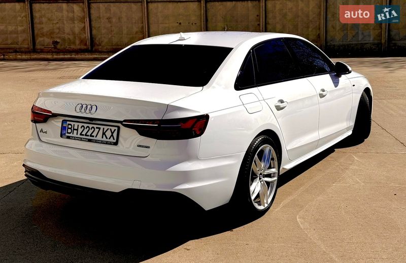 Седан Audi A4 2020 в Одессе