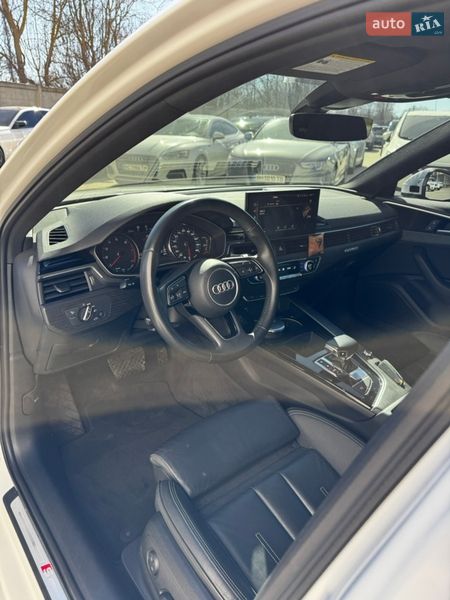 Седан Audi A4 2020 в Одессе