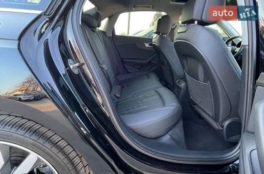 Седан Audi A4 2021 в Львове