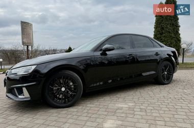 Седан Audi A4 2017 в Черновцах