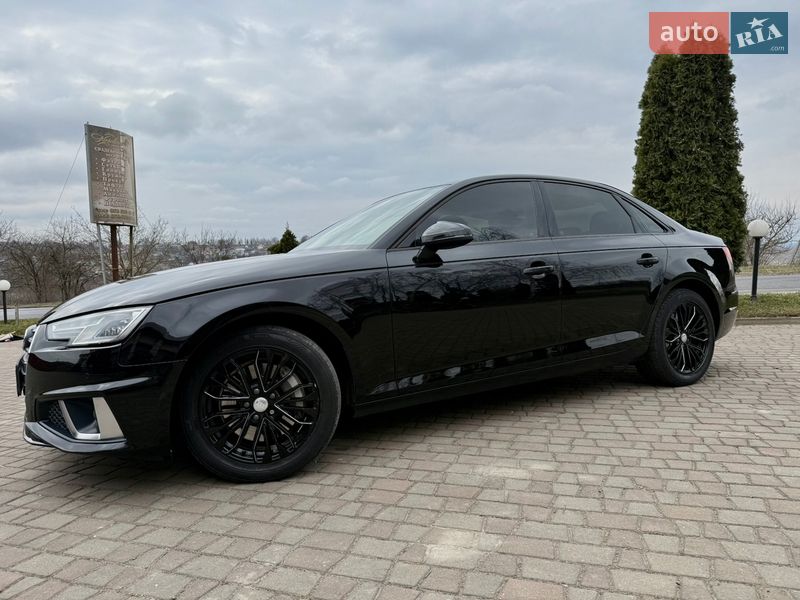 Седан Audi A4 2017 в Черновцах