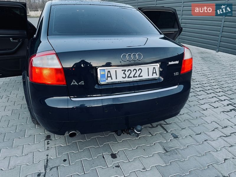 Седан Audi A4 2004 в Ракитном