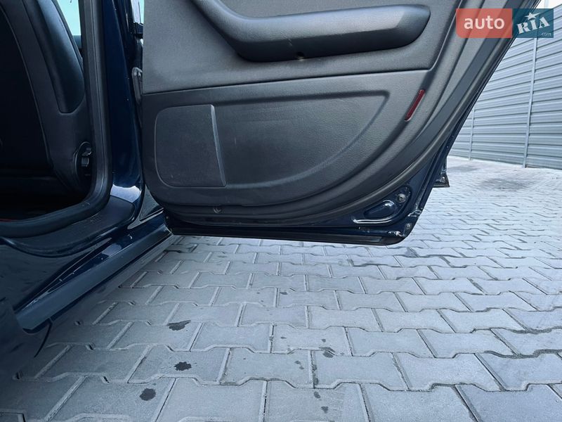 Седан Audi A4 2004 в Ракитном