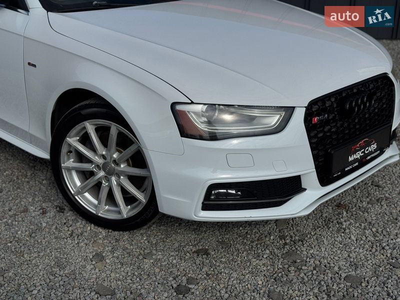 Седан Audi A4 2013 в Луцьку