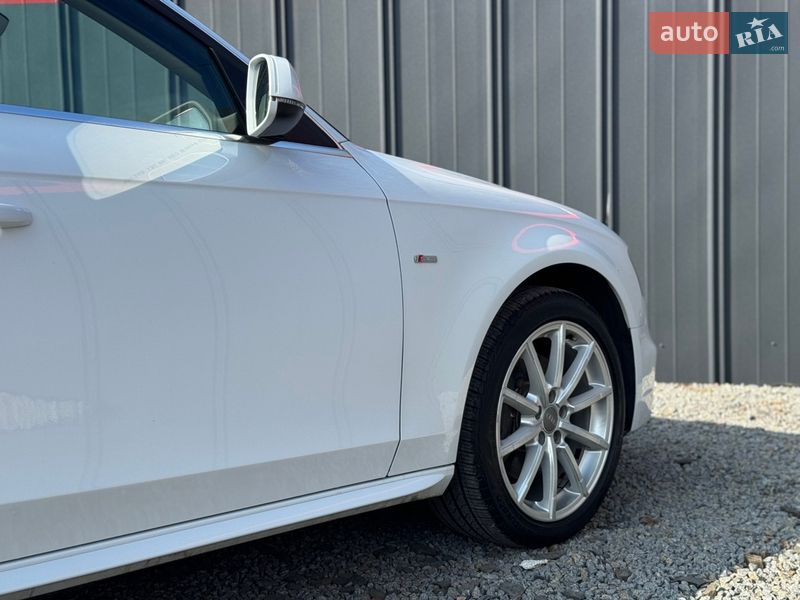 Седан Audi A4 2013 в Луцьку