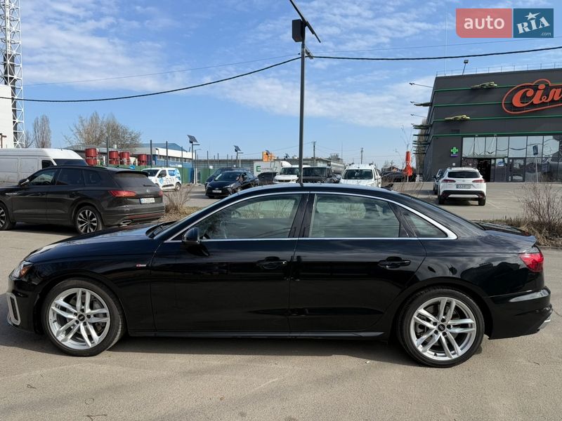 Седан Audi A4 2022 в Києві