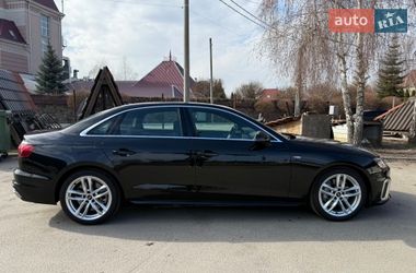Седан Audi A4 2022 в Києві
