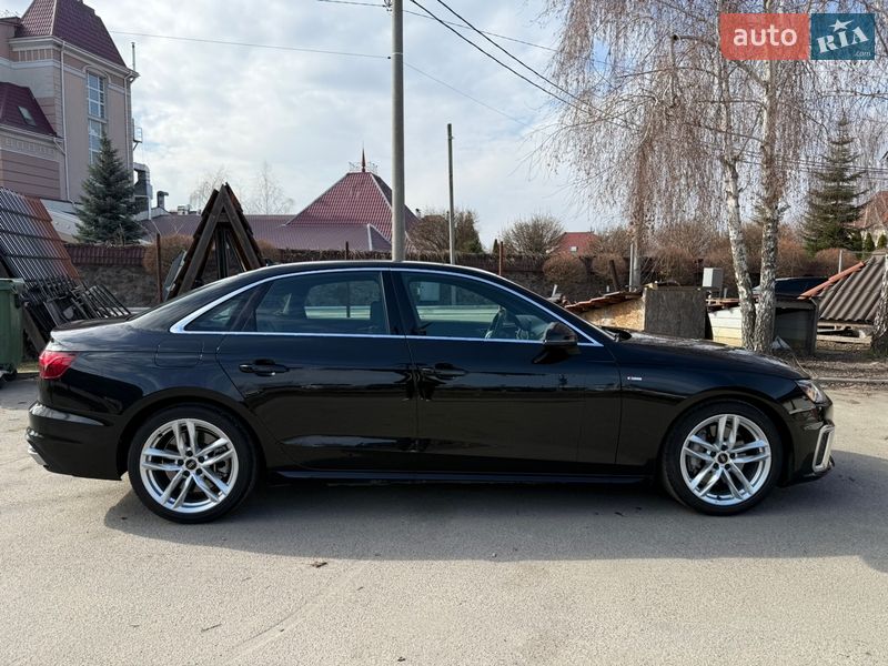 Седан Audi A4 2022 в Києві