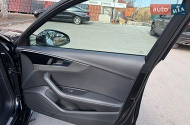 Седан Audi A4 2022 в Києві