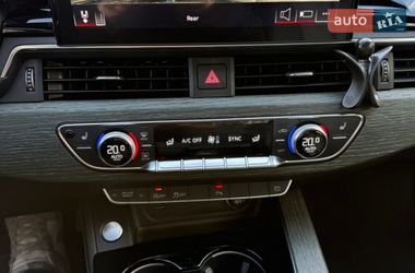 Седан Audi A4 2022 в Києві