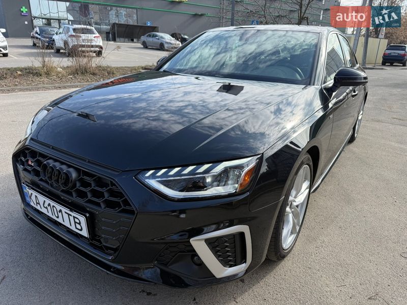 Седан Audi A4 2022 в Києві