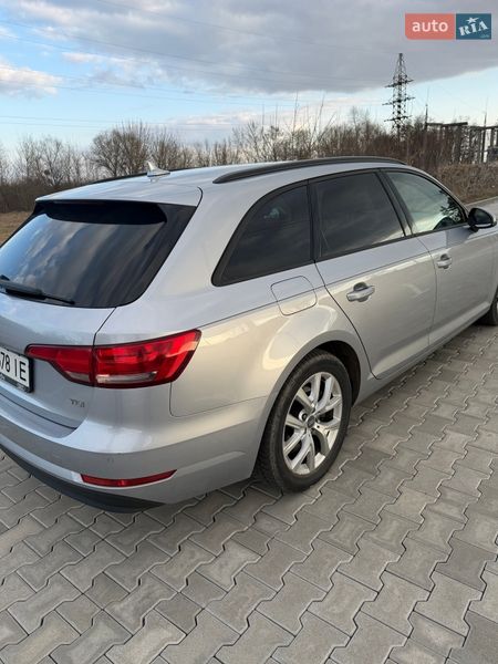Универсал Audi A4 2017 в Сарнах