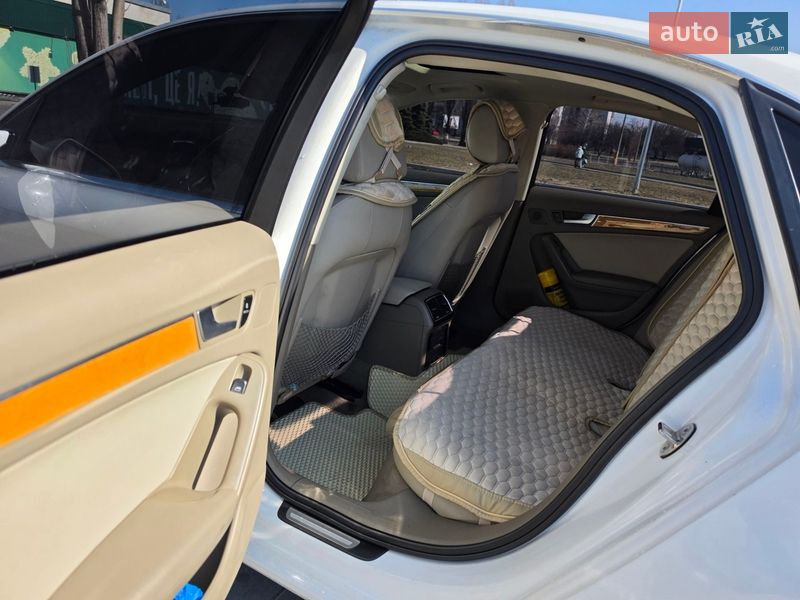 Седан Audi A4 2010 в Черкассах