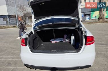 Седан Audi A4 2010 в Черкассах