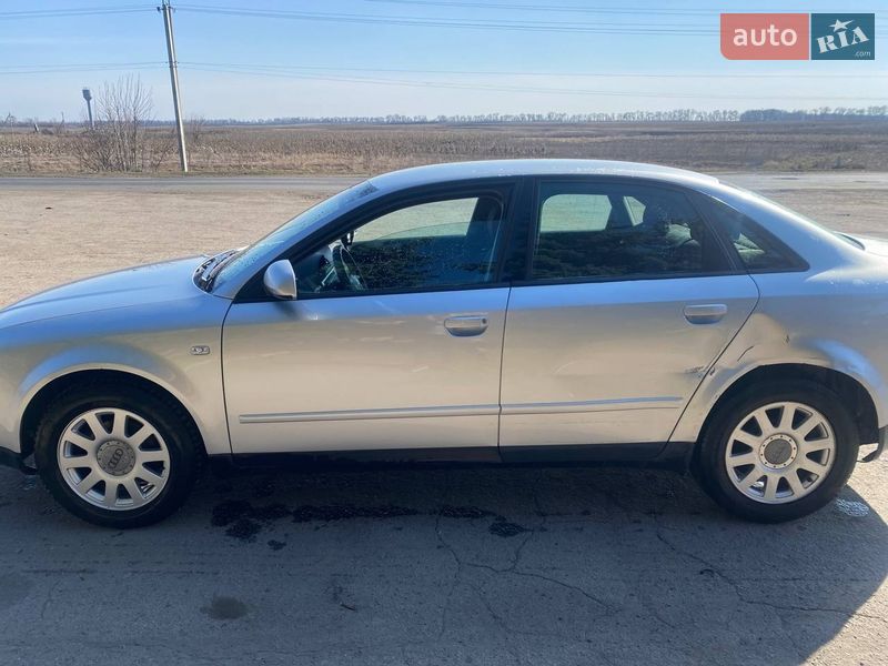 Седан Audi A4 2001 в Оржице