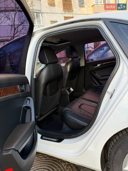 Седан Audi A4 2011 в Киеве
