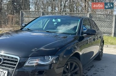 Седан Audi A4 2011 в Львове