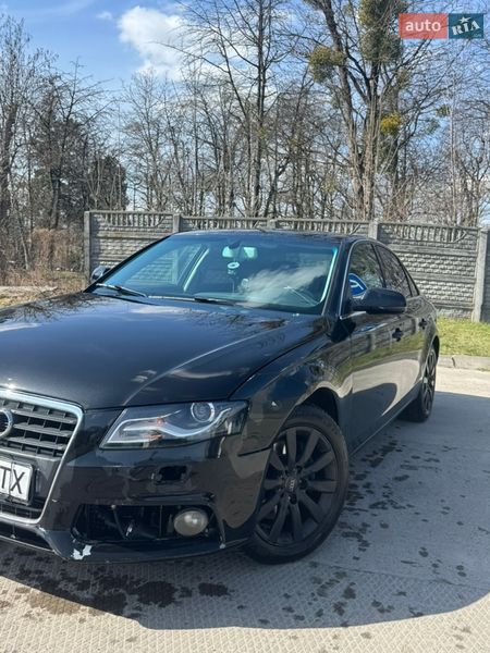 Седан Audi A4 2011 в Львове