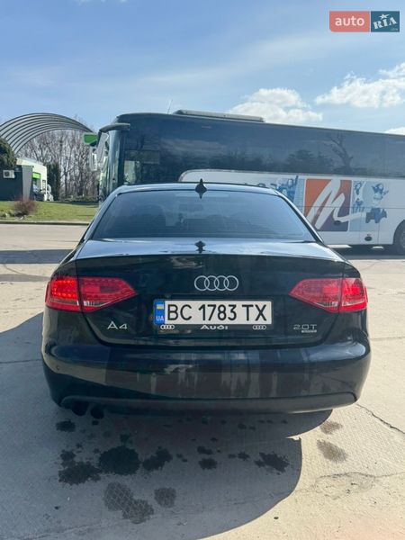 Седан Audi A4 2011 в Львове