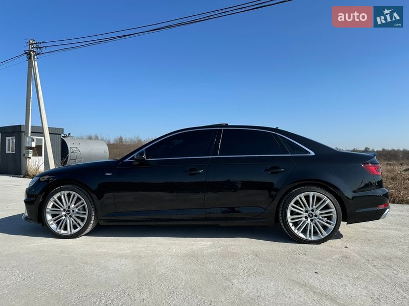 Седан Audi A4 2018 в Львові