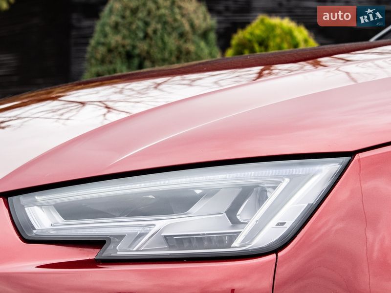 Седан Audi A4 2019 в Львові