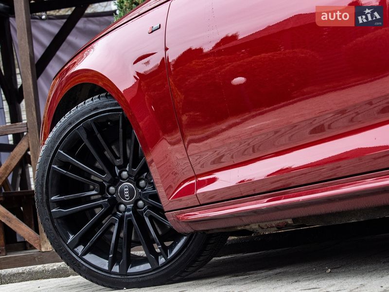 Седан Audi A4 2019 в Львові